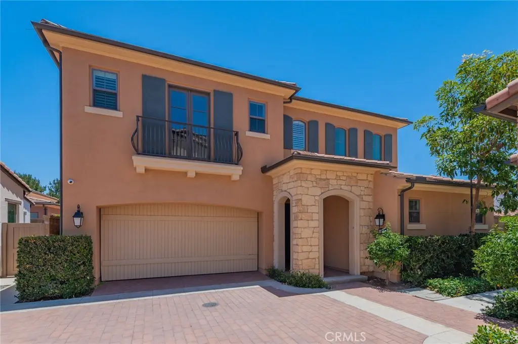 Condominium for rent at 60 Quentin, Irvine, CA featuring 4 beds and 3 baths