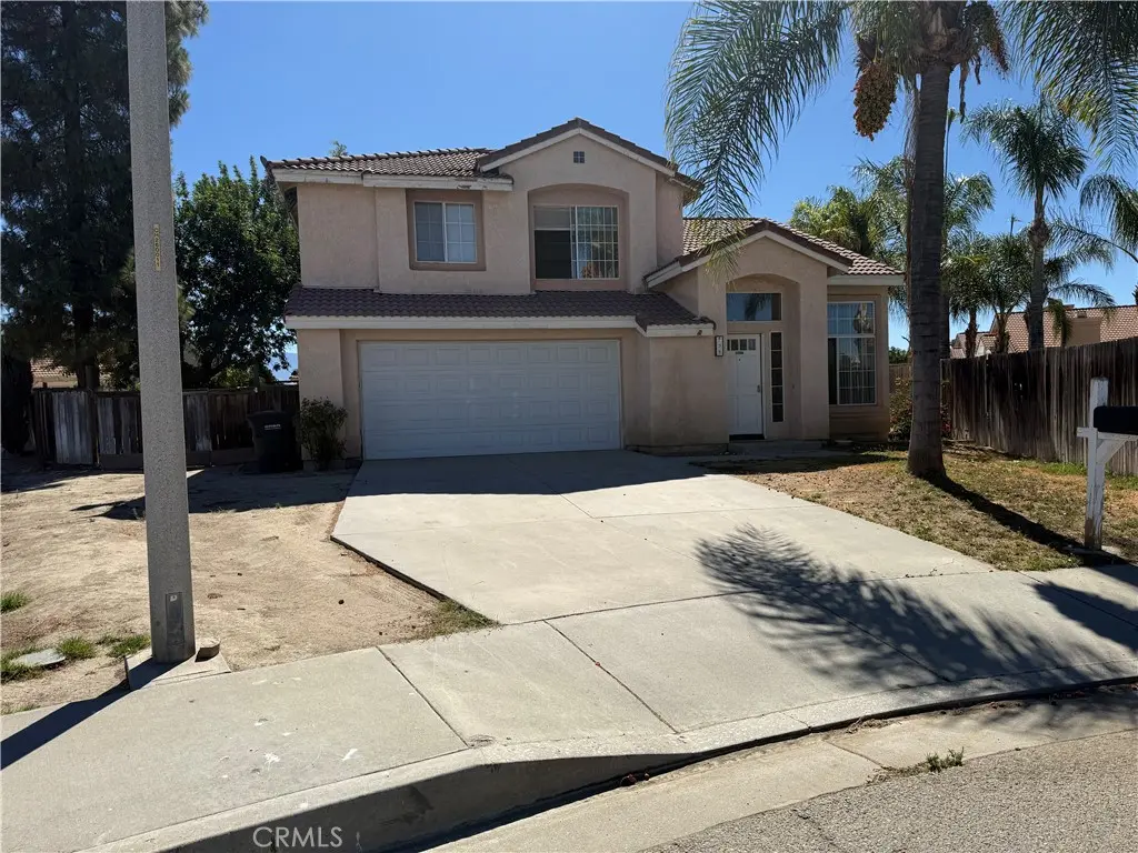 828 Greenwich Court, Hemet, CA — listing photo 1