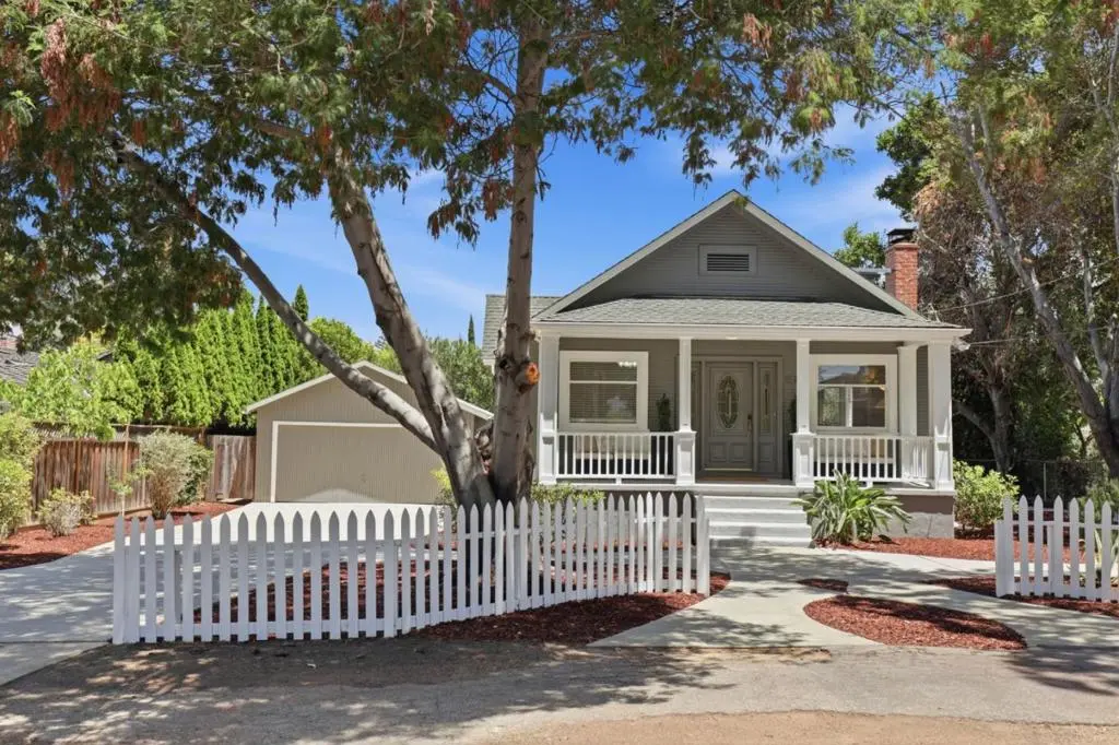Single Family Residence for sale at 1342 N Lemon Avenue, Menlo Park, CA featuring 5 beds and 3 baths