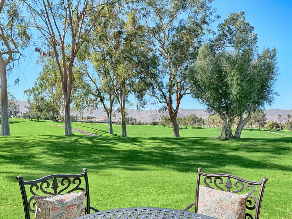 Residential Lease for rent at 127 Villa Court, Palm Desert, Riverside County, CA featuring 2 beds and 2 baths
