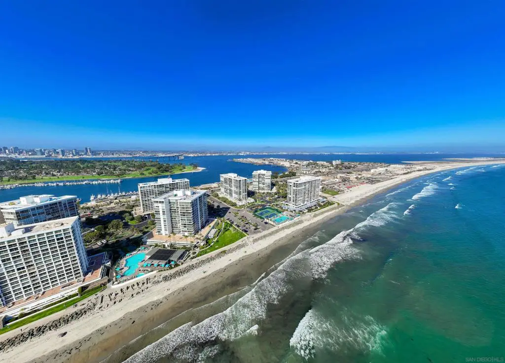1760 Avenida Del Mundo #101 & #110, Coronado, CA — listing photo 1
