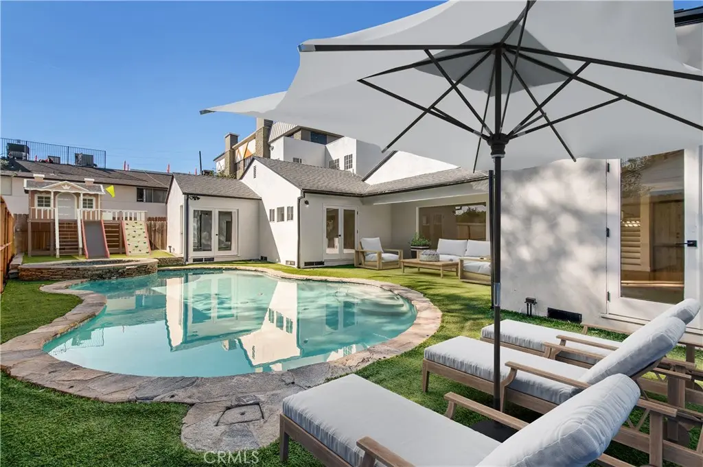 Single Family Residence for sale at 521 S Bentley, Los Angeles, CA featuring 4 beds and 4 baths