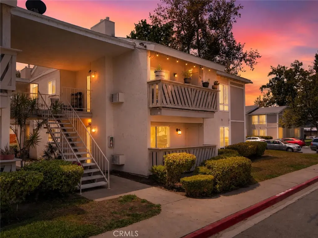 Condominium for sale at 512 Sandalwood 1, Escondido, CA featuring 2 beds and 2 baths
