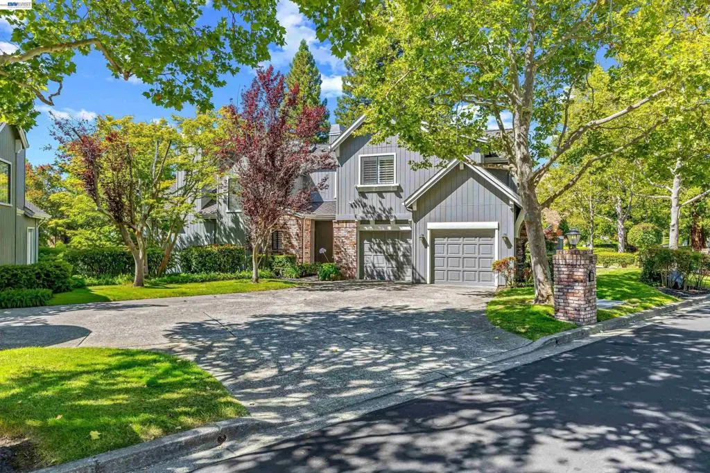 Townhouse for sale at 328 S Eagle Nest Ln, Danville, CA featuring 3 beds and 3 baths