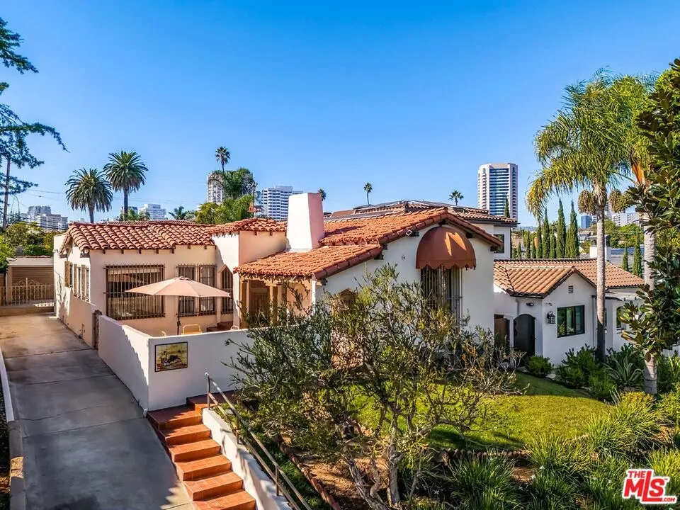 Residential Lease for rent at 1511 Pandora Avenue, Los Angeles, Los Angeles County, CA featuring 3 beds and 2 baths