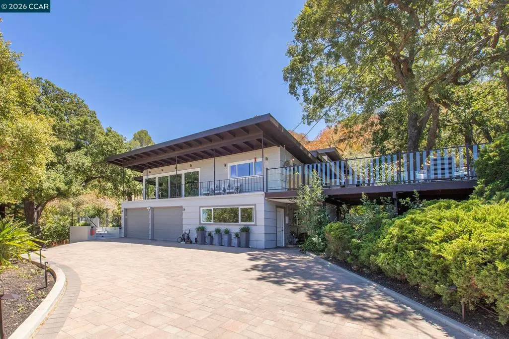Single Family Residence for sale at 15 Loma Vista, Walnut Creek, CA featuring 4 beds and 3 baths
