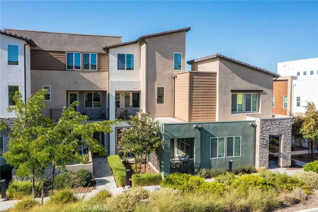 27036 Painted Sky, Valencia, CA — listing photo 1
