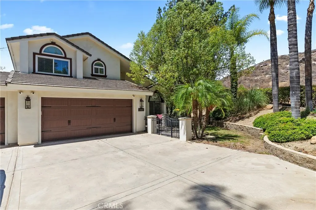 Single Family Residence for sale at 15605 Creekview Trail, Riverside, CA featuring 4 beds and 3 baths