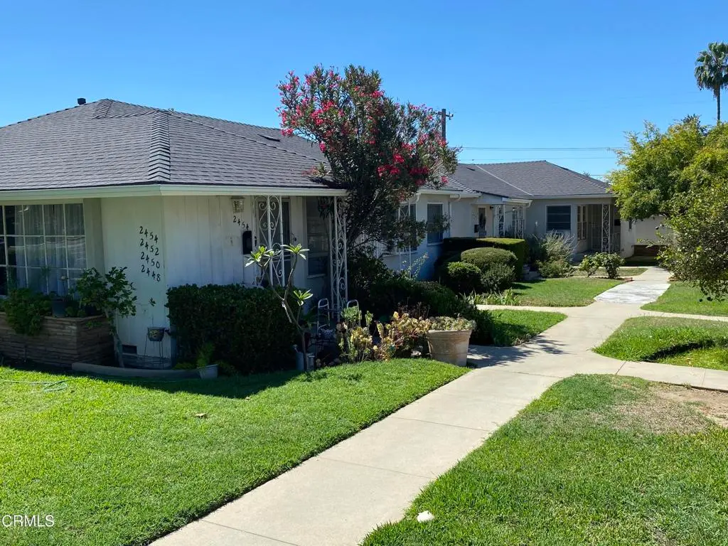 Apartment for rent at 2448 E Washington Boulevard, Pasadena, CA featuring 2 beds and 1 bath