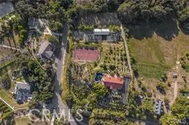 Residential Lease for rent at 2440 Los Alisos, Fallbrook, San Diego County, CA featuring 5 beds and 3 baths