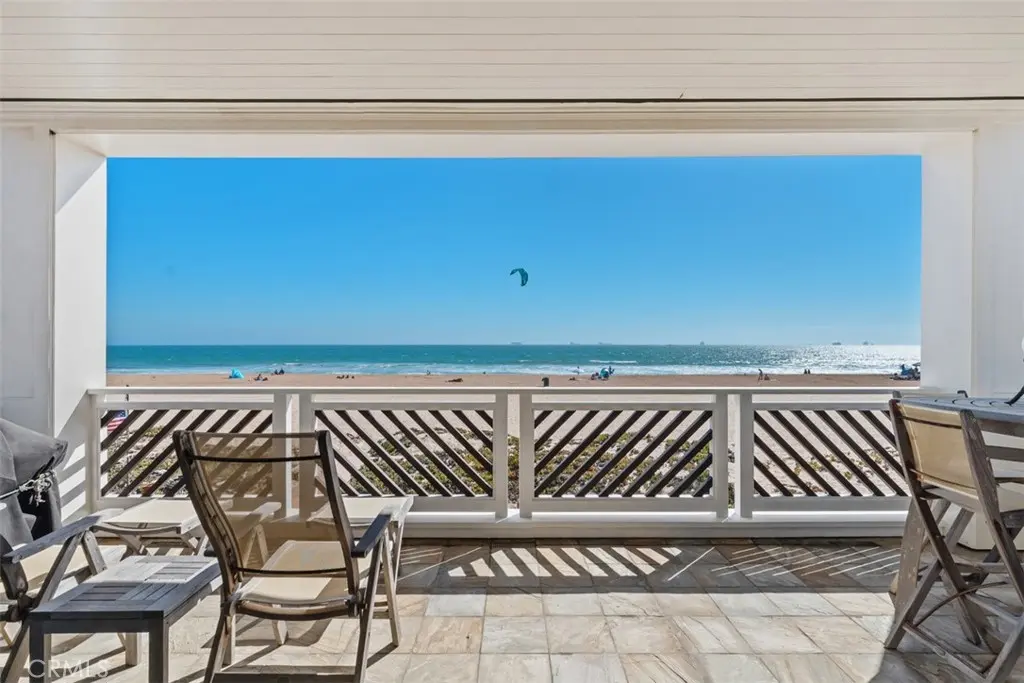 17027 S Pacific Avenue, Sunset Beach, CA — listing photo 1