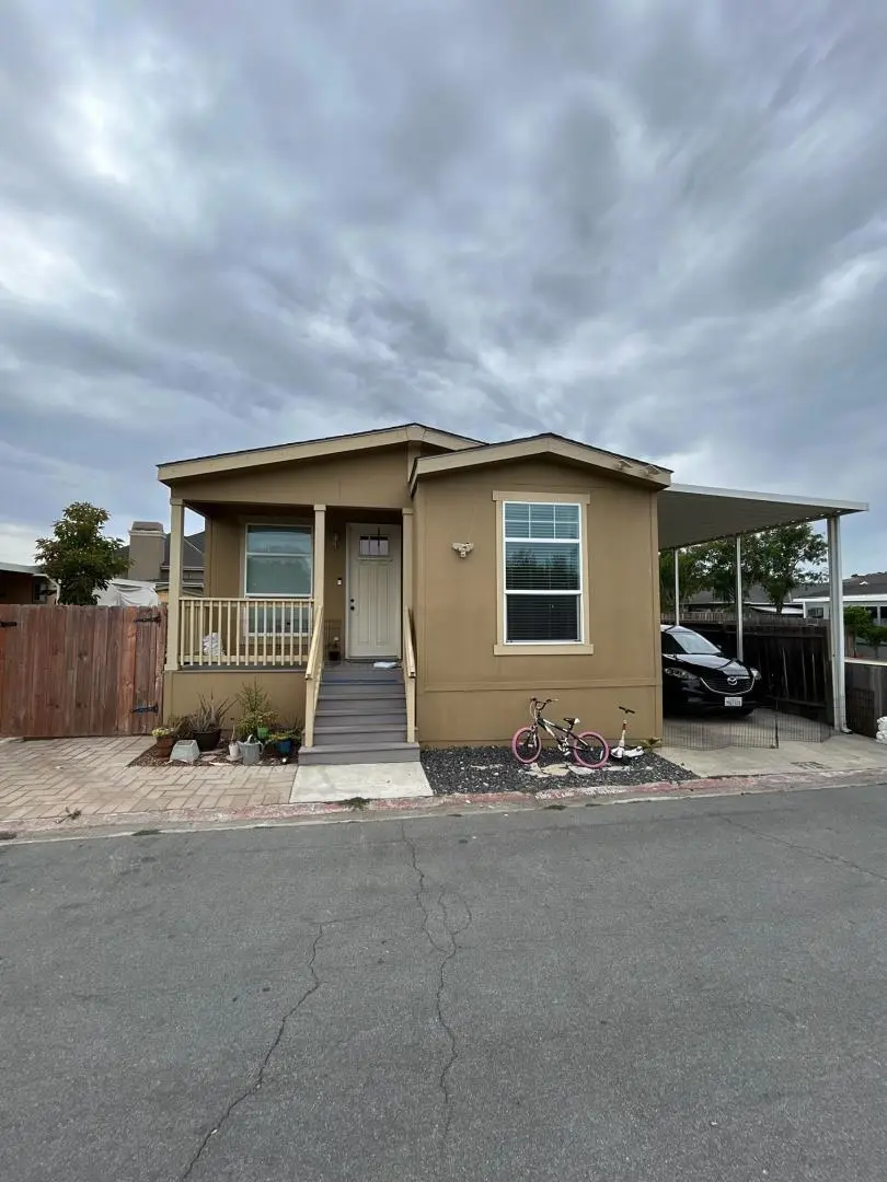 Manufactured In Park for sale at 200 Burnett Avenue 70, Morgan Hill, CA featuring 3 beds and 2 baths