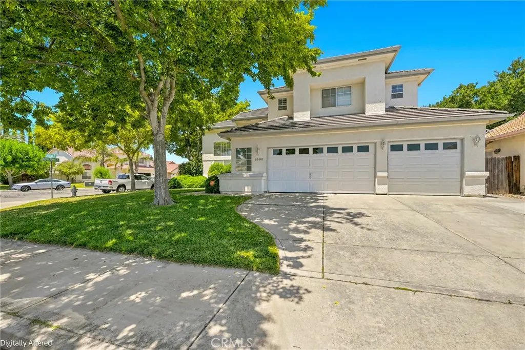 1860 Riverside, Los Banos, CA — listing photo 1