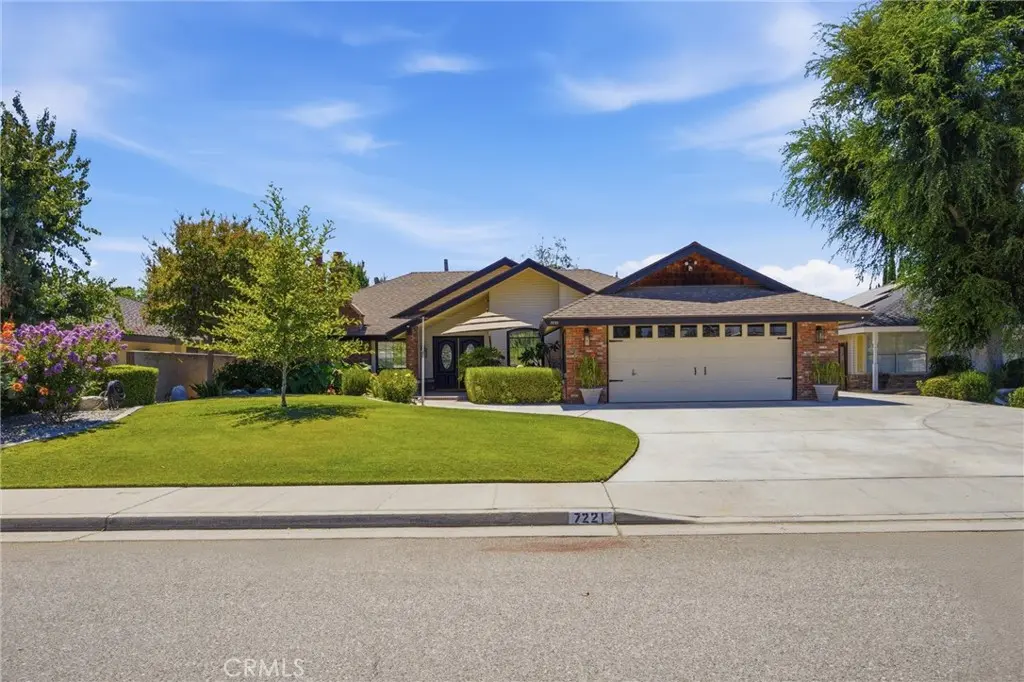 Single Family Residence for sale at 7221 Etter, Bakersfield, CA featuring 4 beds and 3 baths