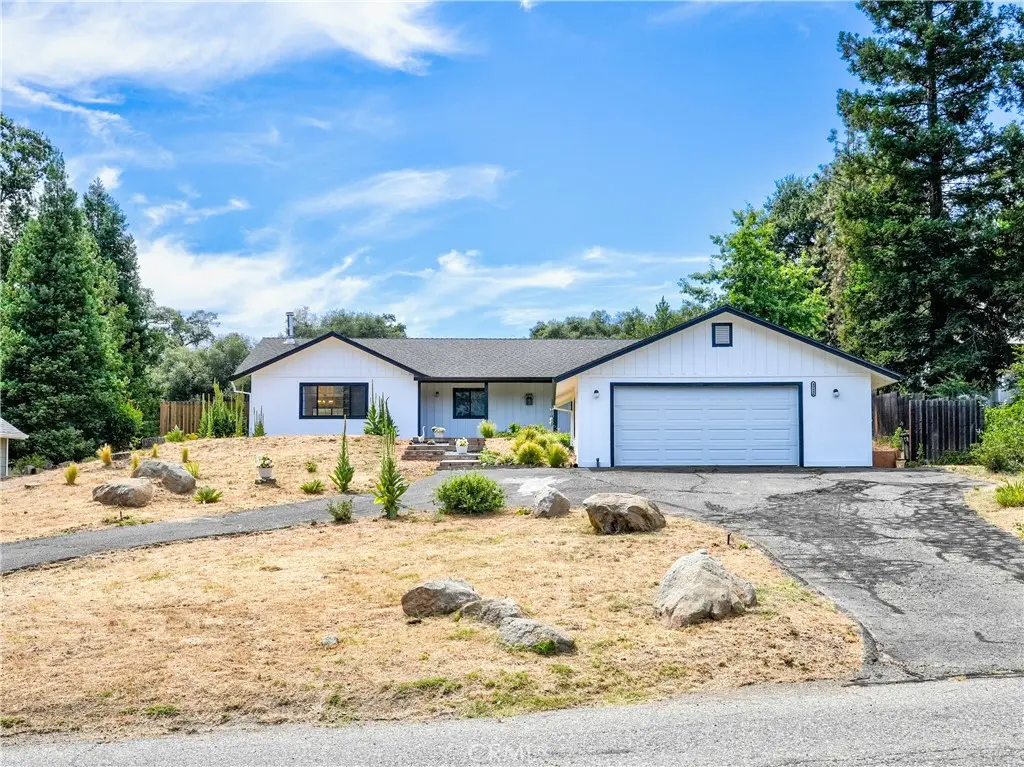 40446 Goldside, Oakhurst, CA — listing photo 1