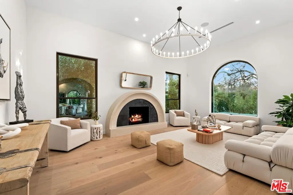 Residential Lease for rent at 100 S La Jolla Avenue, Los Angeles, Los Angeles County, CA featuring 4 beds and 5 baths