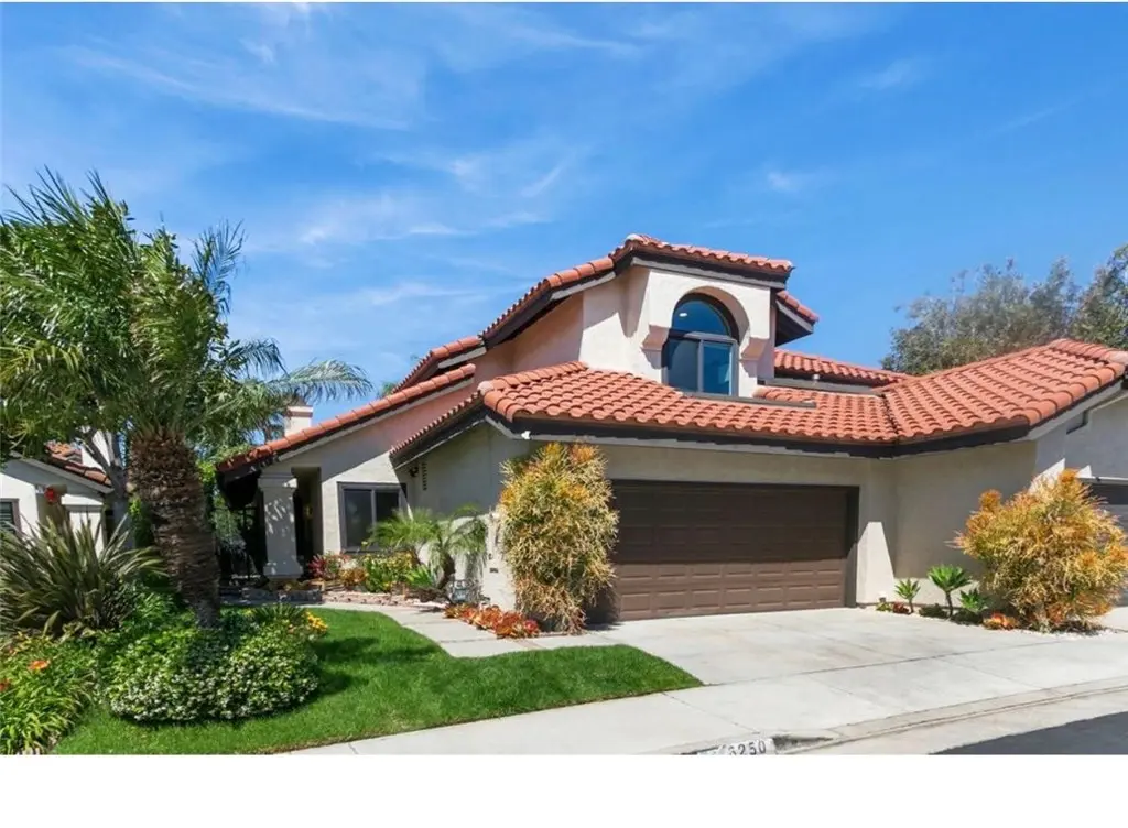 Single Family Residence for sale at 6250 E Quartz, Anaheim, CA featuring 2 beds and 3 baths