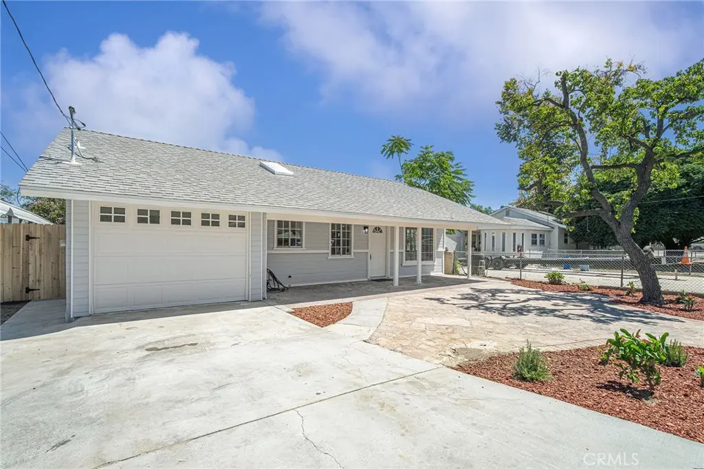 Single Family Residence for sale at 40722 Stetson Avenue, Hemet, CA featuring 5 beds and 3 baths