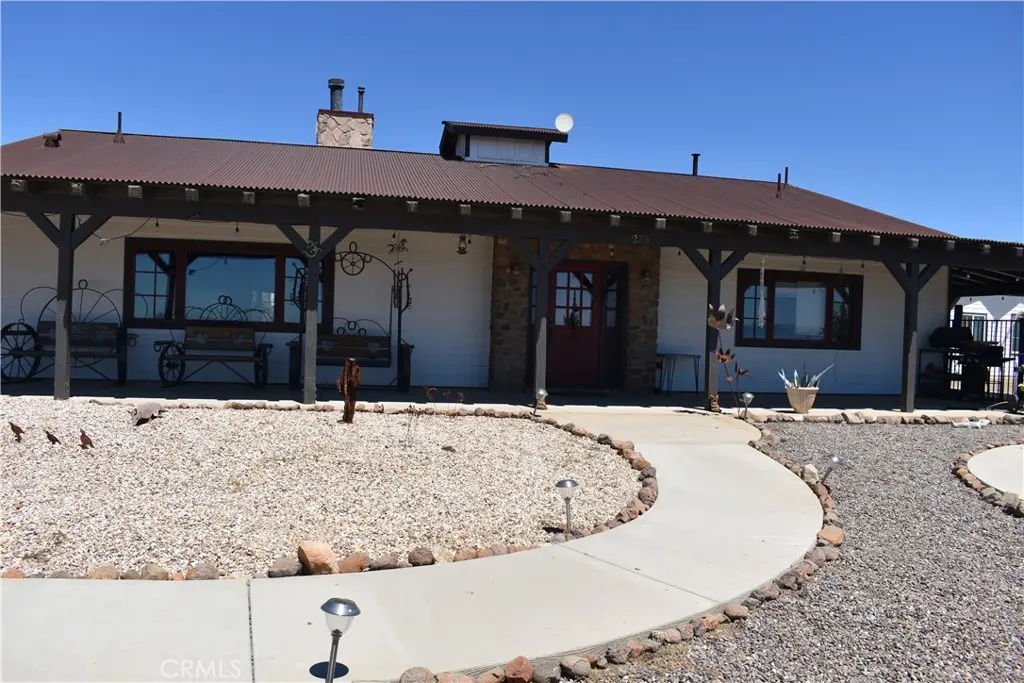 Single Family Residence for sale at 18275 Serengeti, Murrieta, CA featuring 4 beds and 3 baths