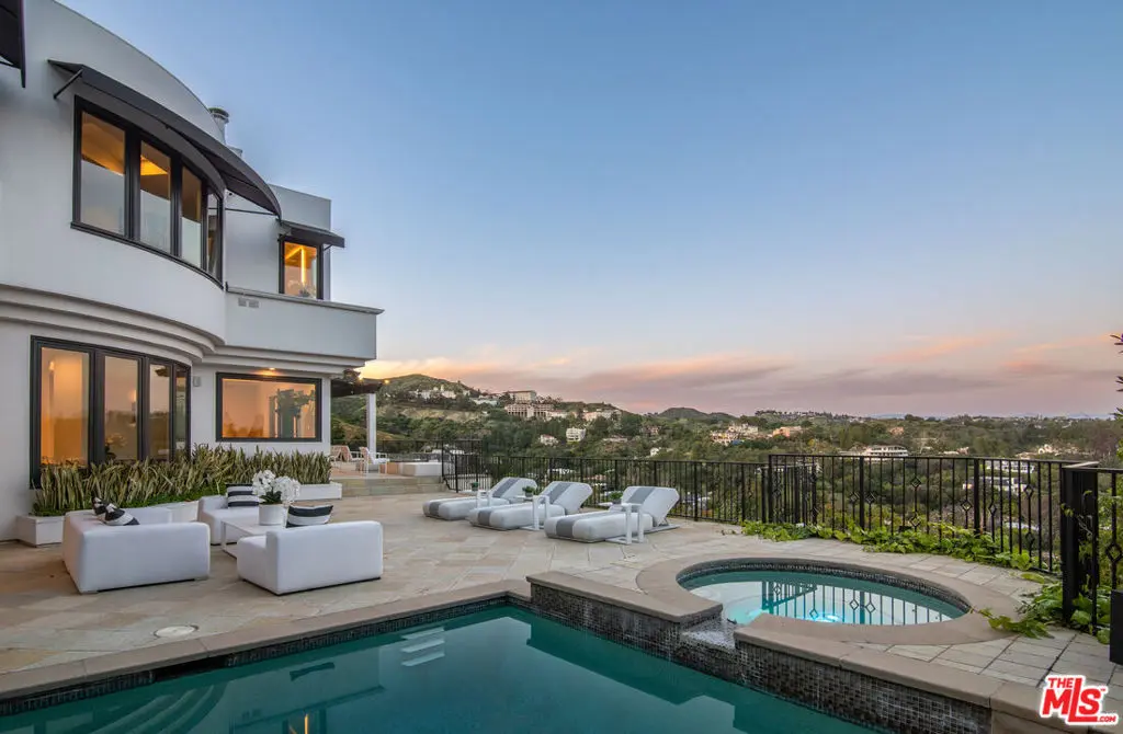 Residential Lease for rent at 930 N Tigertail Road, Los Angeles, Los Angeles County, CA featuring 6 beds and 7 baths