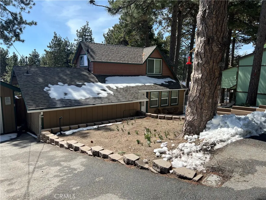 31671 Silver Spruce Drive, Running Springs, CA — listing photo 1
