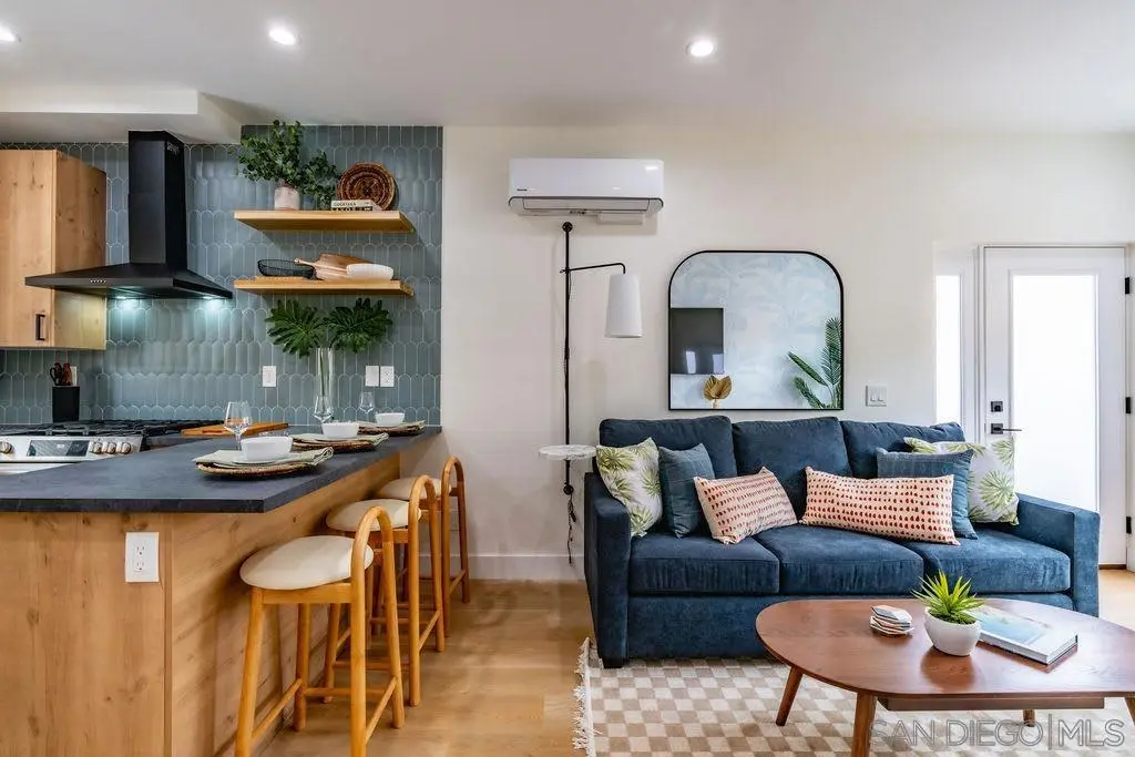 Single Family Residence for rent at 725 Pennsylvania Ave 727-1, San Diego, CA featuring 2 beds and 1 bath