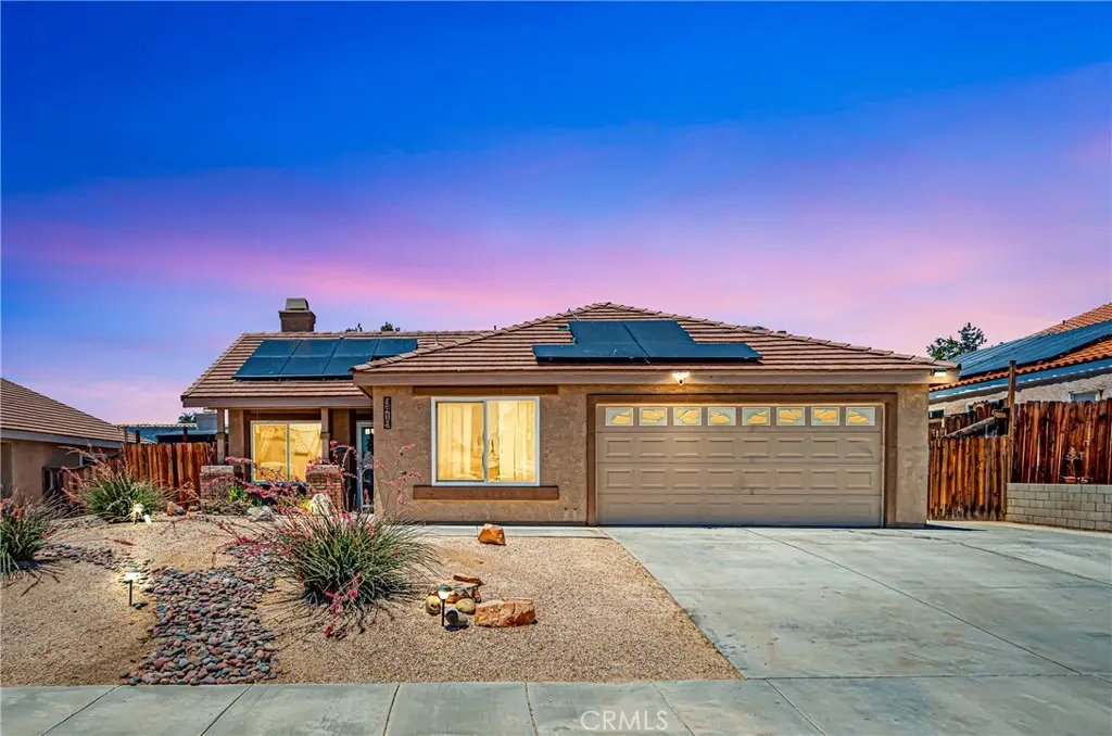 3419 Dakota, Rosamond, CA — listing photo 1