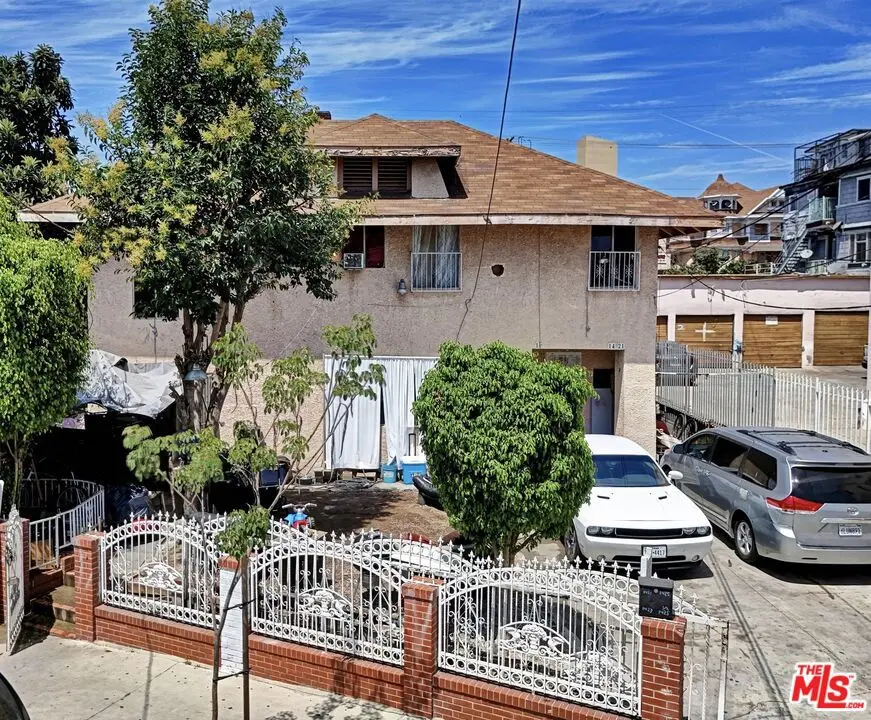 Residential Income for sale at 1421 Courtland Avenue, Los Angeles, CA featuring 4 beds and 2 baths