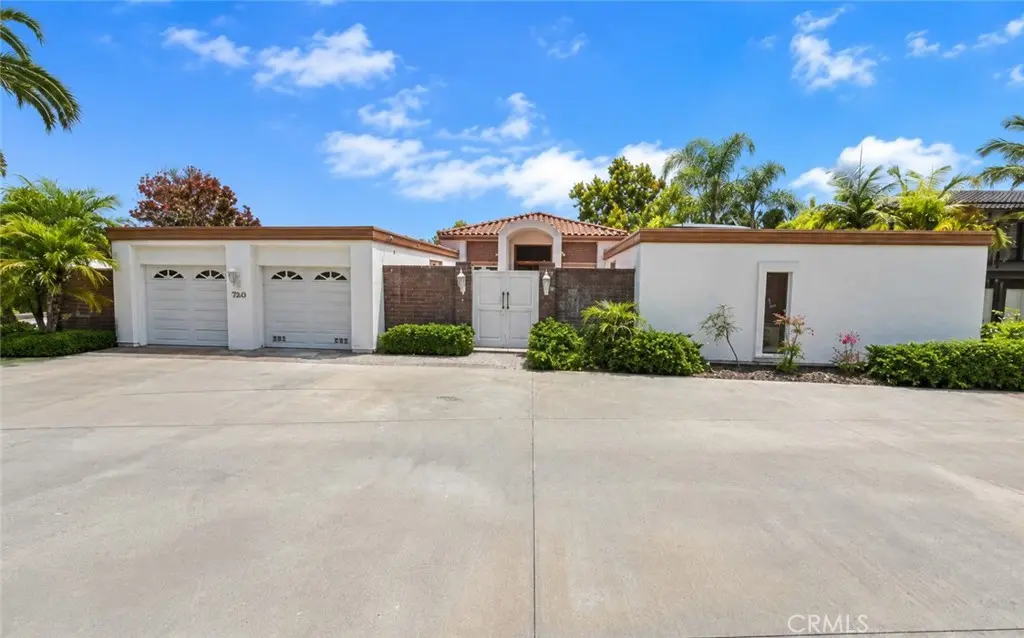 Single Family Residence for sale at 7343 Almaden, Carlsbad, CA featuring 3 beds and 4 baths