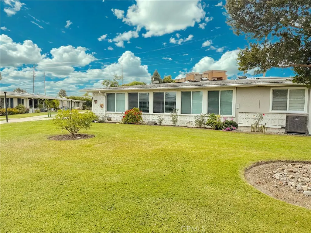 14001 Thunderbird Drive 4L, Seal Beach, CA — listing photo 1