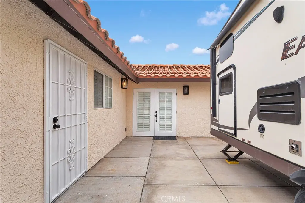 11615 Wedgewood Drive, Apple Valley, CA — listing photo 1