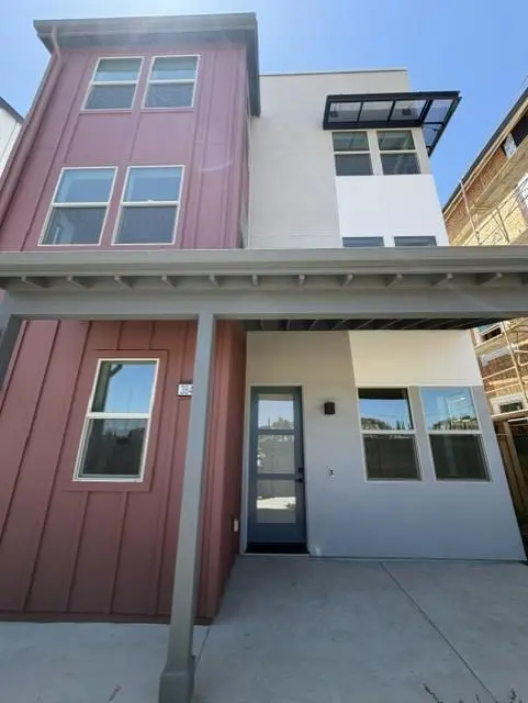 Residential Lease for rent at 3846 Aviano Way, Dublin, CA featuring 3 beds and 3 baths