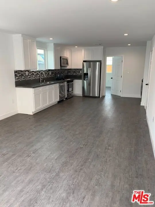 Residential Lease for rent at 2509 Cincinnati Street, Los Angeles, Los Angeles County, CA featuring 4 beds and 4 baths