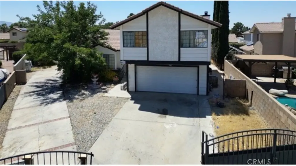 Single Family Residence for sale at 42927 21st W, Lancaster, CA featuring 3 beds and 3 baths