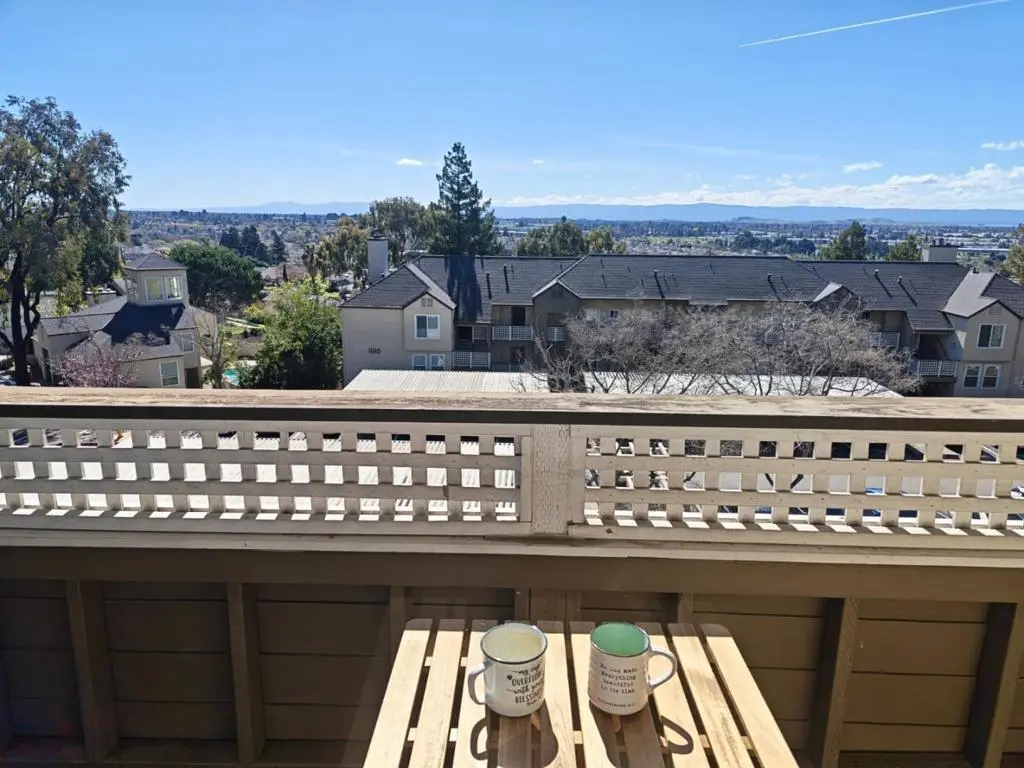 Apartment for rent at , Hayward, CA featuring 2 beds and 1 bath