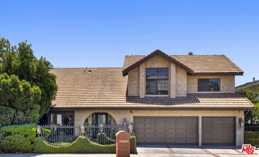 8000 Oceanus Drive, Los Angeles, CA — listing photo 1
