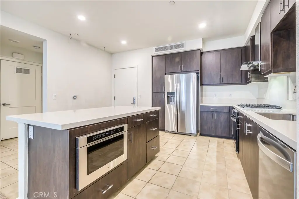 Condominium for rent at 1226 Nolita, Irvine, CA featuring 2 beds and 2 baths