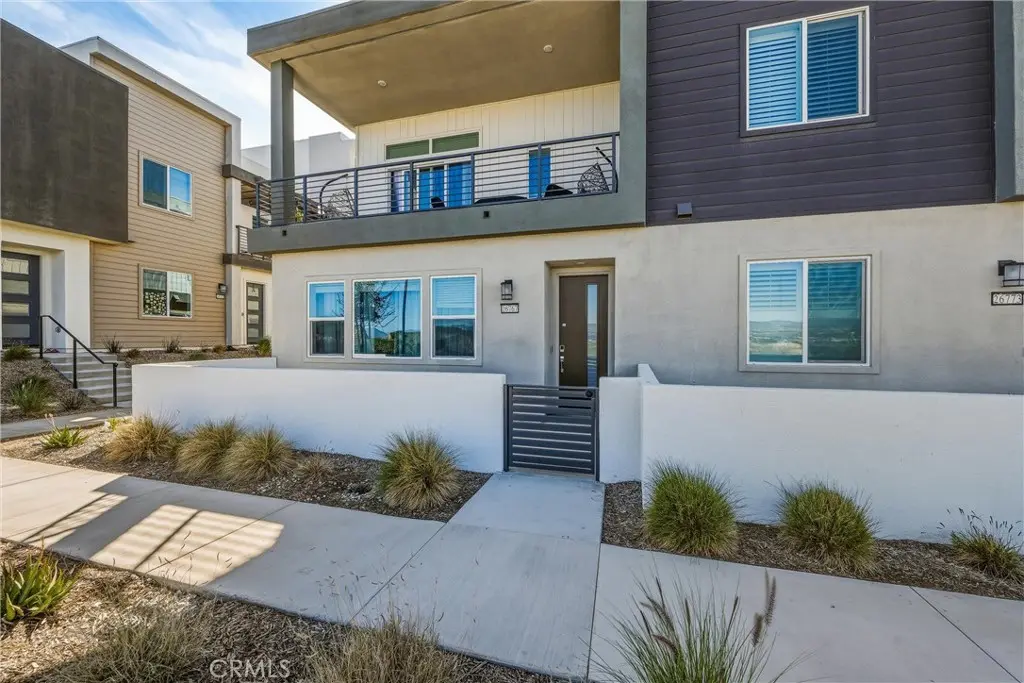 26767 Laurel Mountain Loop, Valencia, CA — listing photo 1