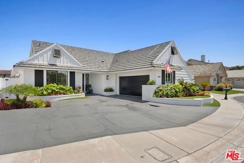 17041 Marina Bay Drive, Huntington Beach, CA — listing photo 1