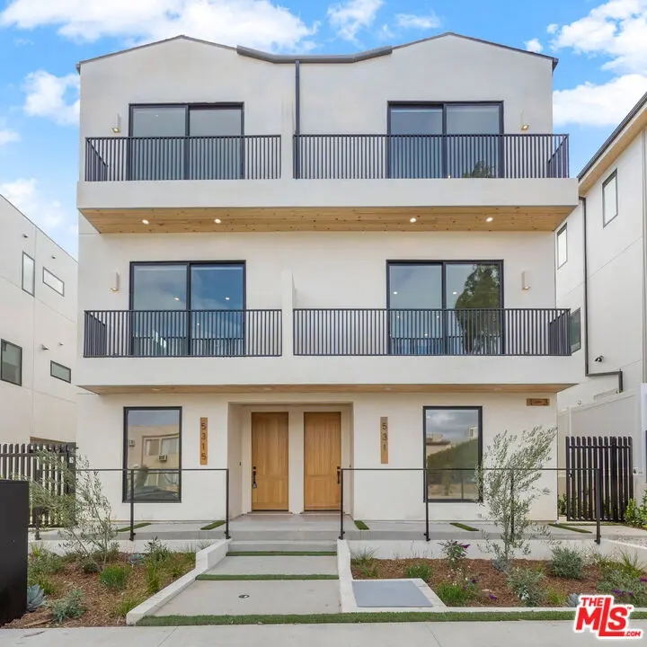 5313 Ben Avenue 1, Valley Village, CA — listing photo 1
