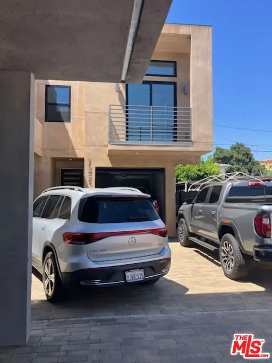 Condominium for rent at 11251 Hatteras Street, Los Angeles, CA featuring 3 beds and 3 baths