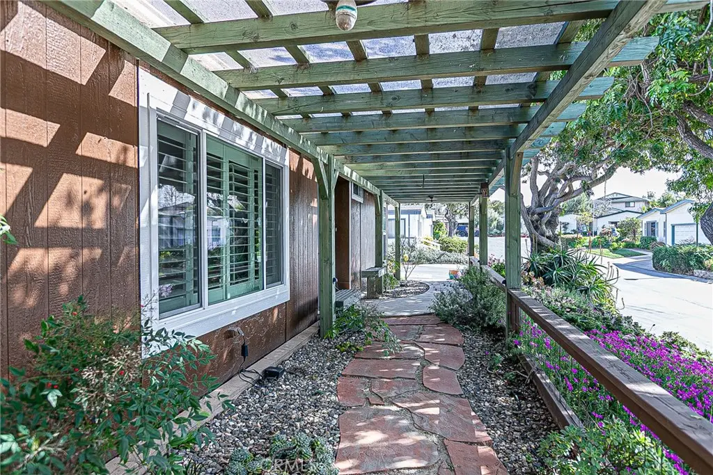Single Family Residence for sale at 3985 Chatham, Santa Maria, CA featuring 2 beds and 2 baths