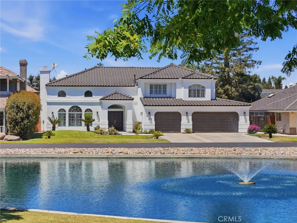Single Family Residence for sale at 5622 W Prospect, Visalia, CA featuring 4 beds and 3 baths