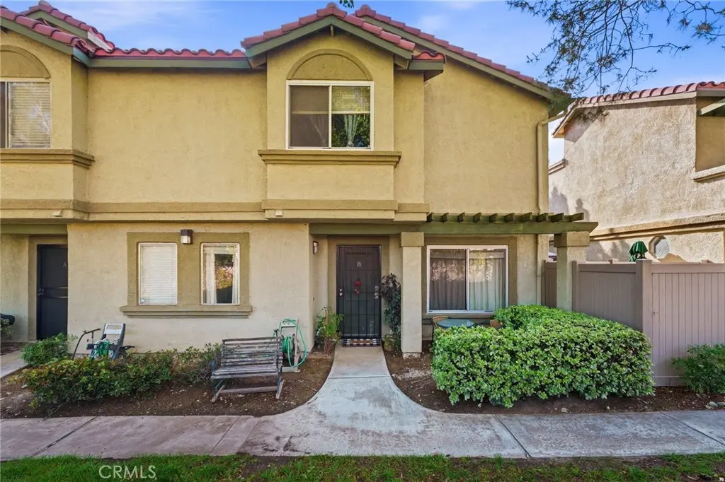 8439 Sunset Trail B, Rancho Cucamonga, CA — listing photo 1