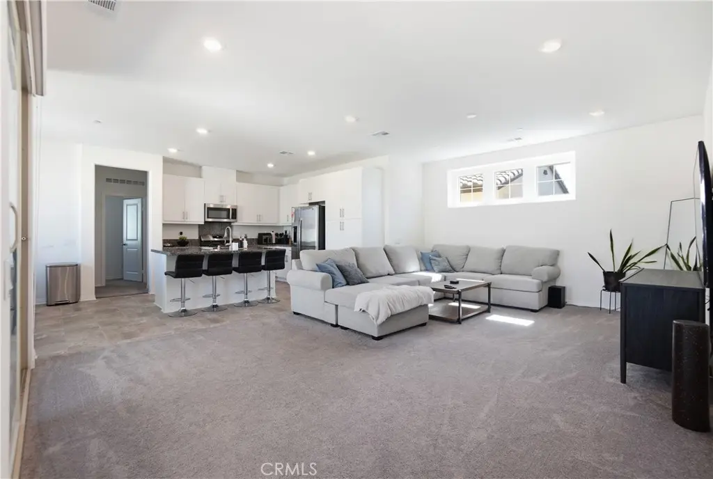 16651 Snowdrop 1, Fontana, CA — listing photo 1
