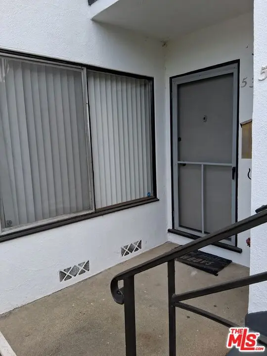Residential Lease for rent at 5350 W 57th Street, Los Angeles, Los Angeles County, CA featuring 2 beds and 2 baths