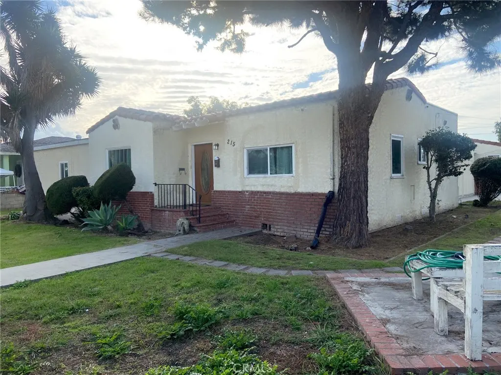 Residential Lease for rent at 215 N Holly, Compton, Los Angeles County, CA featuring 4 beds and 1 bath