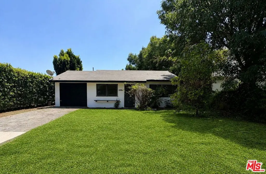 Residential Lease for rent at 15544 Romar Street, Los Angeles, Los Angeles County, CA featuring 2 beds and 1 bath