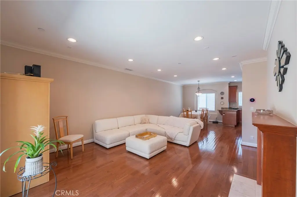 2106 Washington, Torrance, CA — listing photo 1