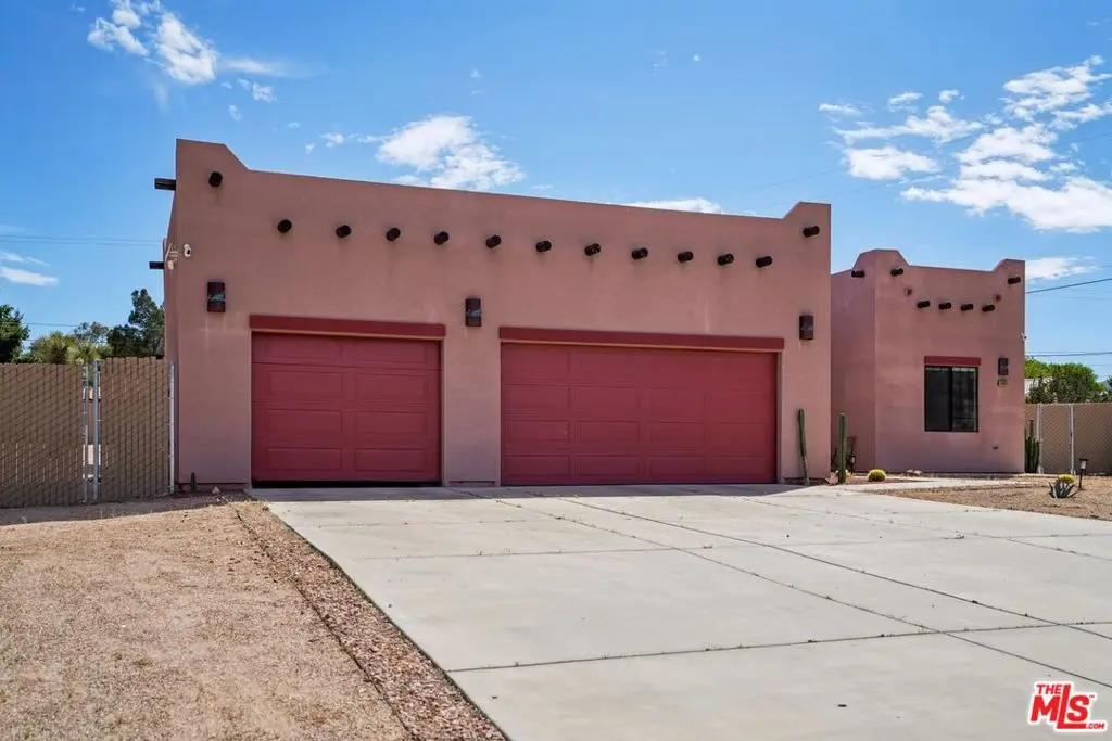 58055 Desert Gold Drive, Yucca Valley, CA — listing photo 1